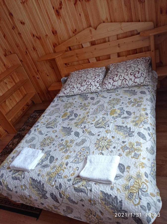 "Різьбярська Садиба" 斯拉夫西克 外观 照片