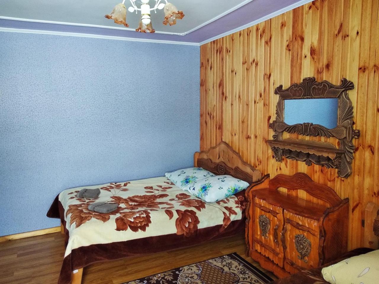 "Різьбярська Садиба" 斯拉夫西克 外观 照片