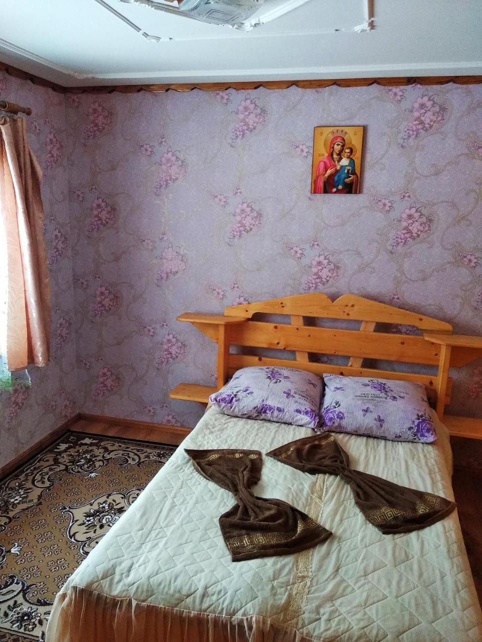 "Різьбярська Садиба" 斯拉夫西克 外观 照片