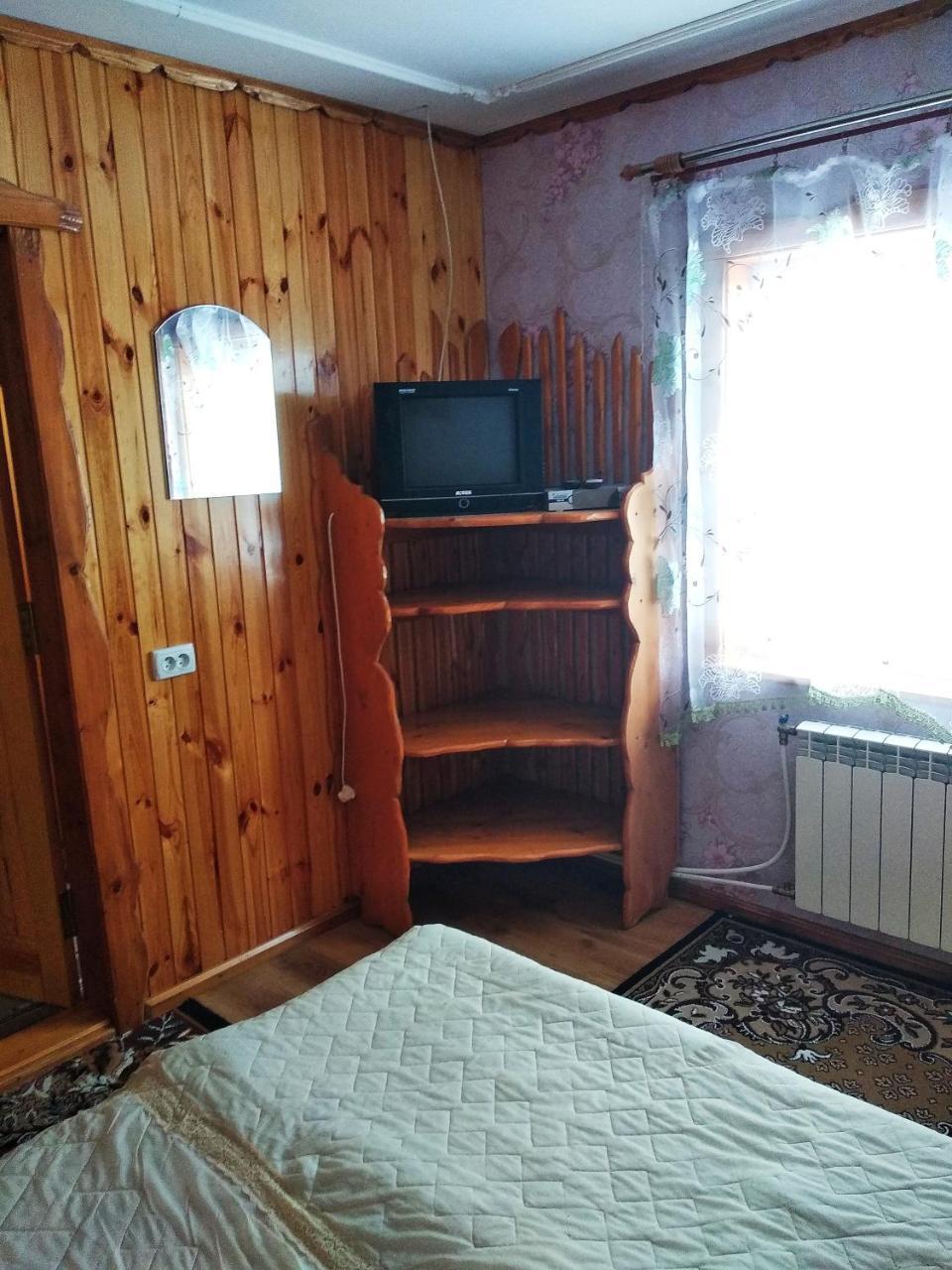"Різьбярська Садиба" 斯拉夫西克 外观 照片
