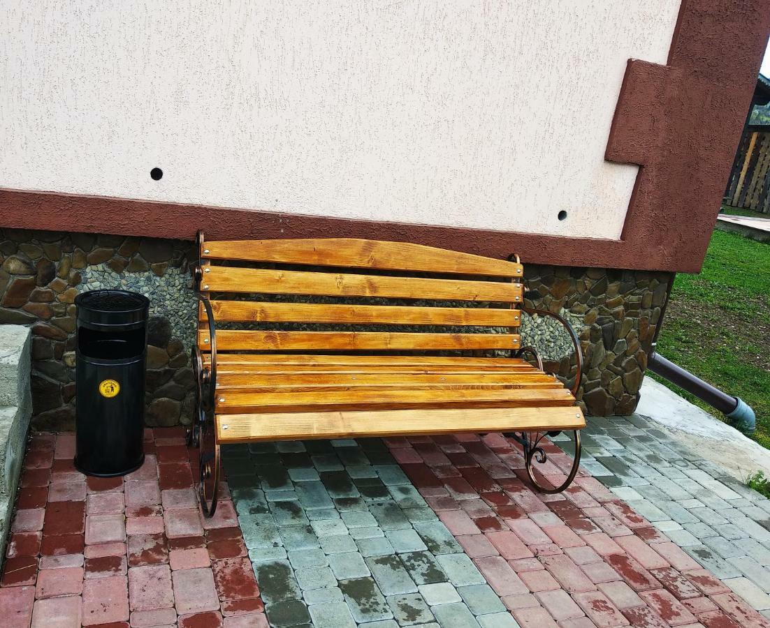 "Різьбярська Садиба" 斯拉夫西克 外观 照片